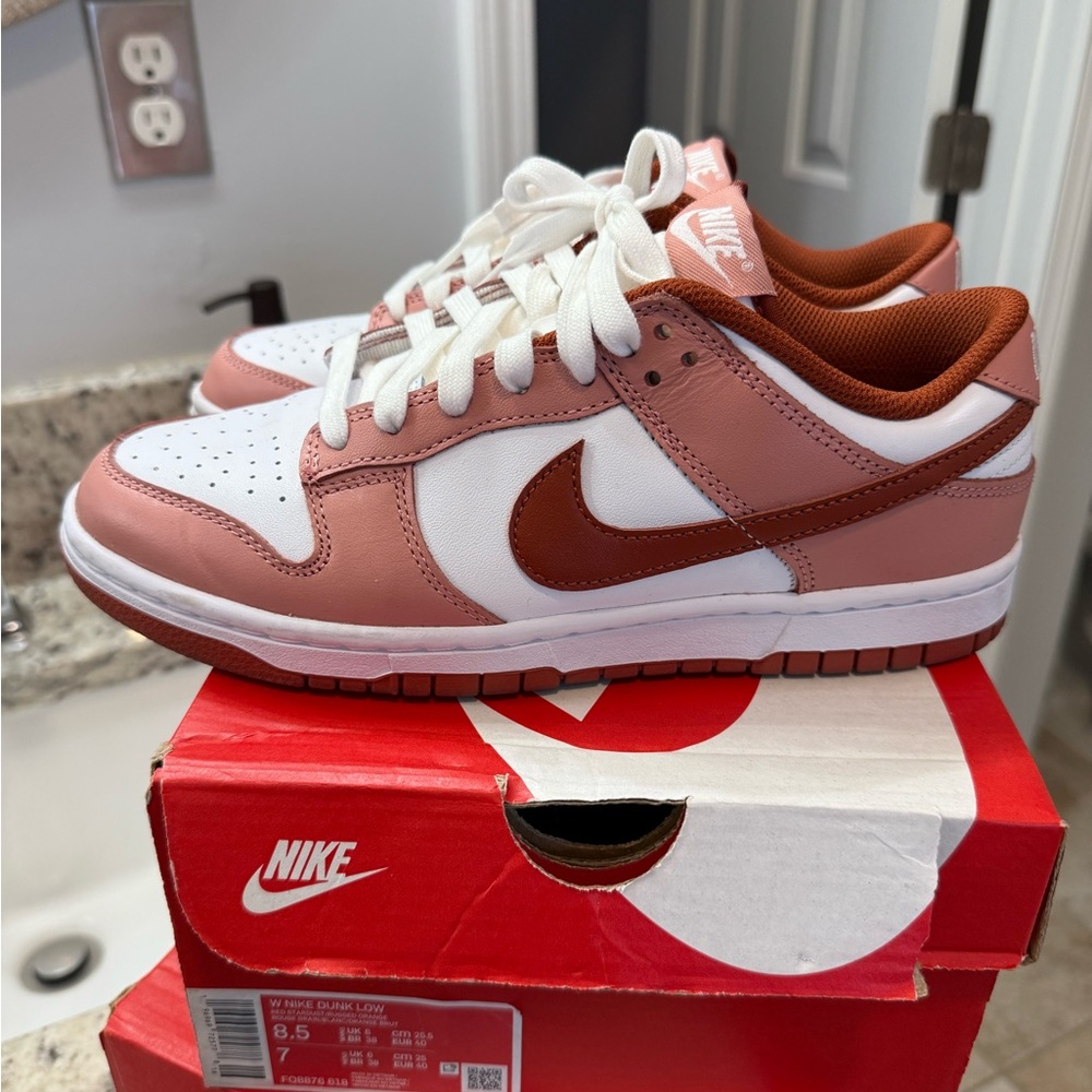 Women Nike dunks